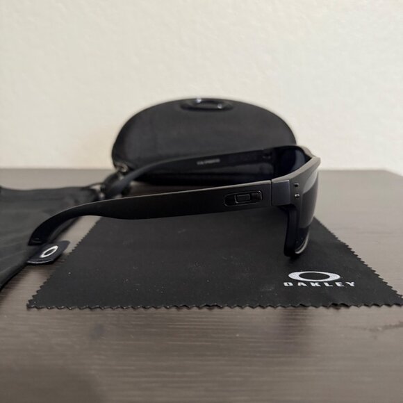 OO9102 Oakley Holbrook Black Matte - Picture 5 of 8